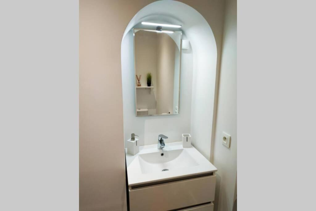 Apartamento Exceptionnel : Hypercentre Biarritz T2 Avec Patio Exterior foto